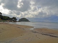 Plage de cabasson 2  Plage de Cabasson, au fond le fort de Brégançon.  Le 05 décembre 2014 sous la pluie.
