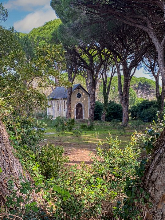 Chapelle Base nature.jpg - Chapelle qui se situe dans l'espace militaire  à côté de la maison du Pacha