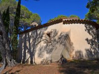 DSC0098  Chapelle Sainte-Brigitte. 20 septembre 2015. Se situe dans une pinède et dans le quartier du même nom avant l'entrée de Fréjus en venant du péage du Capitou.