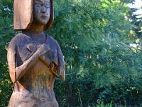 DSC0103  Chapelle Sainte-Brigitte. 20 septembre 2015. Statue en bois de Sainte-Brigitte.