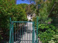 DSC0122  Entrée sécurisée de la piscine côté Ouest - 23 juin 2015