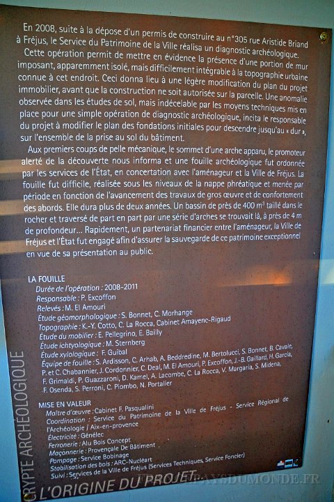 DSC0002.JPG - Crypte Archéologique - Les Viviers Romains. 20 septembre 2015.