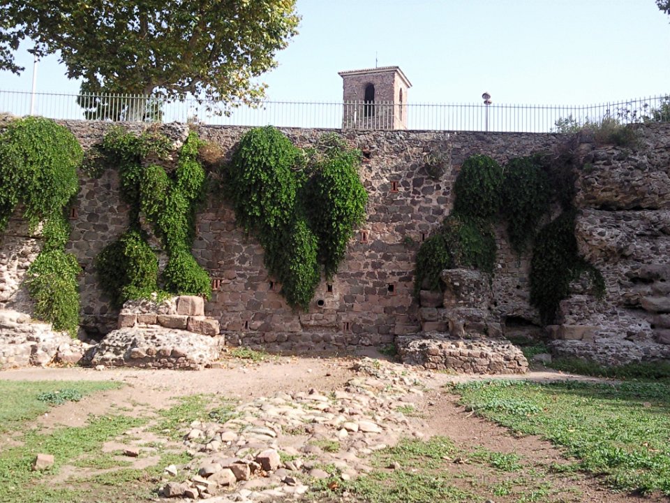 Porte des Gaules photo.jpg - La porte des Gaules.