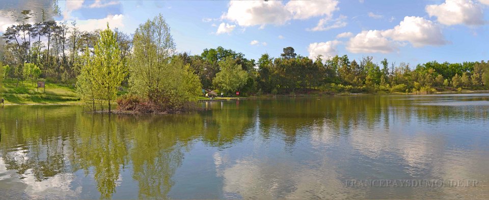 Panorama sans titre3.jpg - Lac de Cap-de-Bos. Panorama. Mai 2013