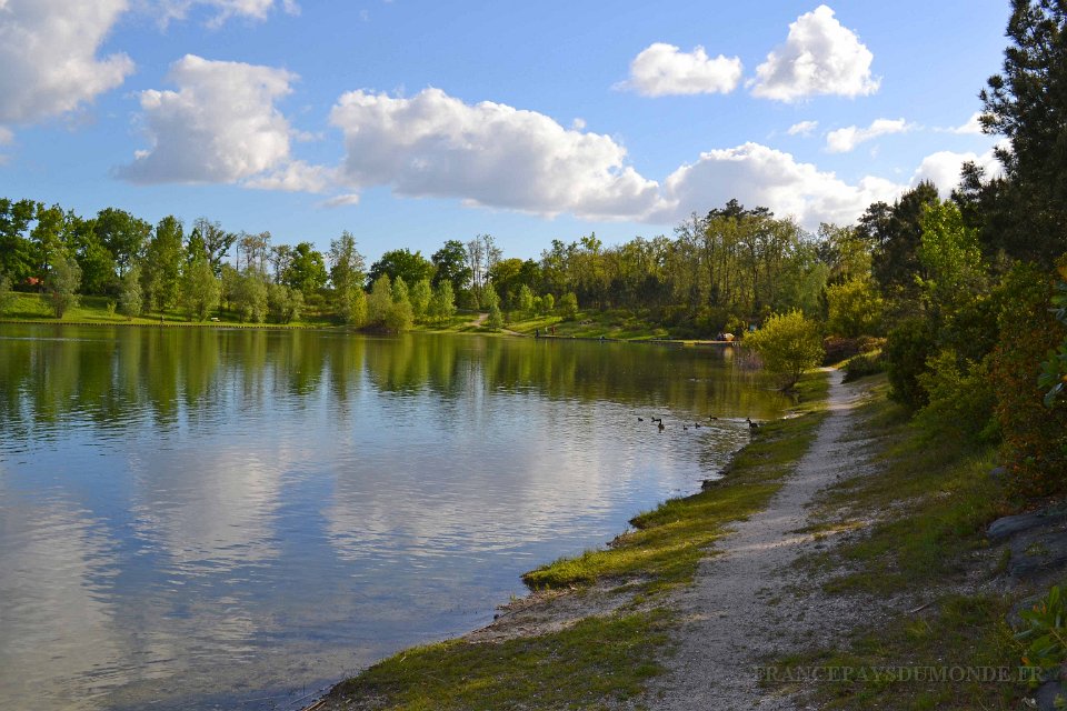 lac cap de Bos 10 mai 2013 12.JPG - Lac de Cap-de-Bos. Mai 2013