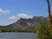 Lac Arena 16 juin 2013 19  Le lac Arena et le rocher de Rquebrune sur Argens. 16 juin 2013