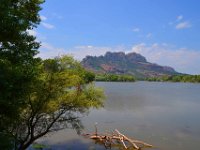 Lac Arena 16 juin 2013 45  Le lac Arena et le rocher de Rquebrune sur Argens. 16 juin 2013
