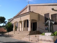 Eglise de Saint Aygulf  1  L'entrée de l'église.