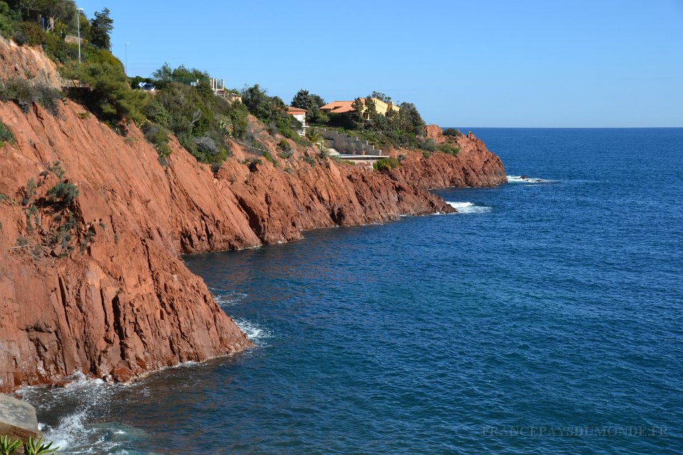 DSC0258.JPG - La corniche d'Or entre Agay et Le Trayas. 26 février 2015.