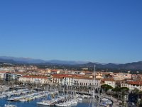 DSC0072  En secon plan, le massif des Maures.26 février 2015