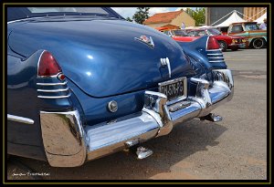 Auto Retro Frejus 2016 7 Fréjus (83) - Auto Retro 2016. Arrière d'une Cadillac.