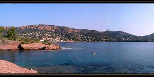 panorama Agay1 copie Agay (83) - La Baie.