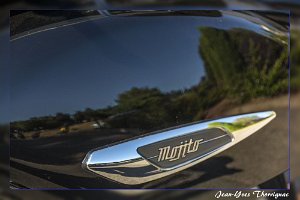 Scooter 2 Reflets dans un scooter