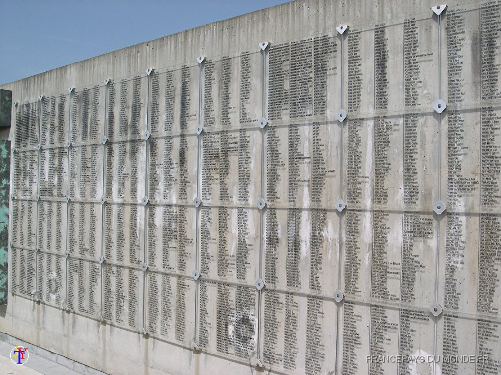 DSCN2932.JPG - Mémorial des Guerres  en Indochine.
