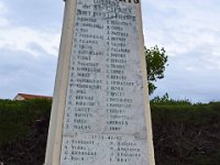 DSC0033  Saint-Cyprien. Le monument aux Morts. Mai 2013